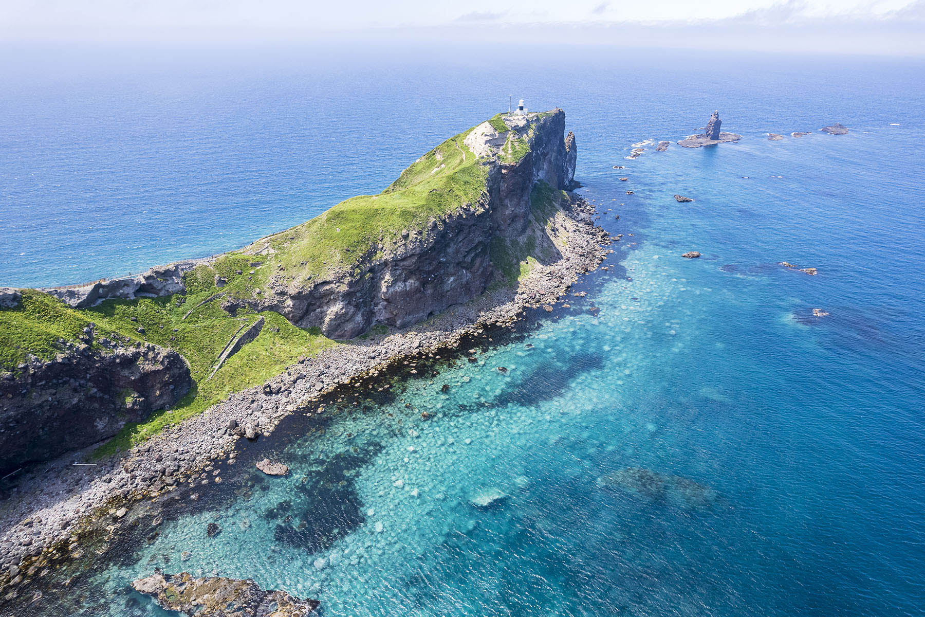 全国的なウニのブランド「積丹（しゃこたん）半島」から、旬の海の幸をお届け！